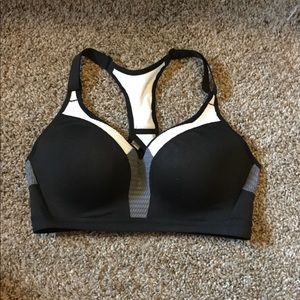 Victoria secret incredible sports bra